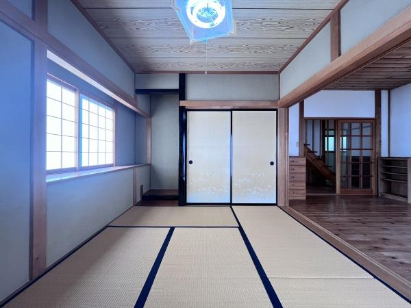 ～外壁・屋根塗装済～　袋井市愛野　中古住宅