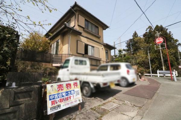 一条工務店施工　天井が高くて広々　磐田市大久保
