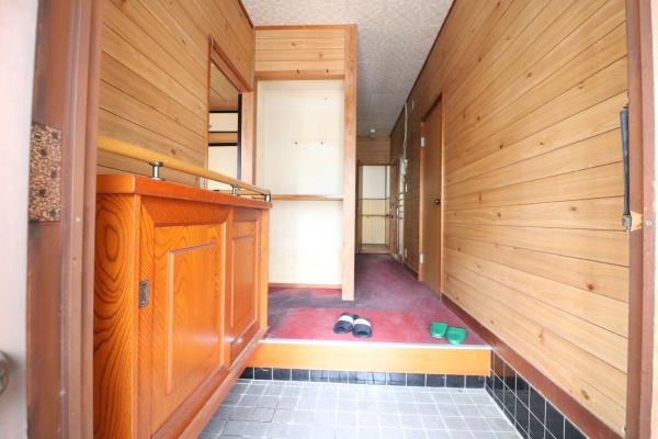 磐田市豊岡　中古住宅　ガレージあり
