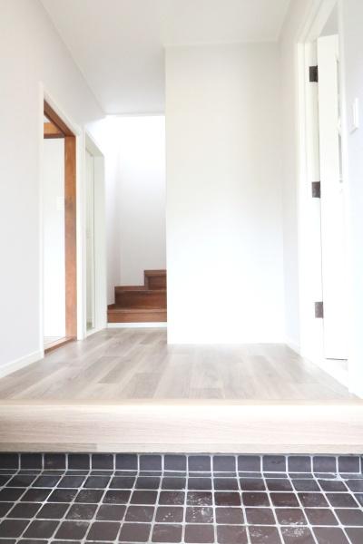 袋井市堀越の中古一戸建て(玄関)