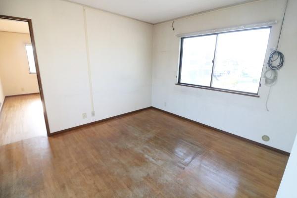 袋井市新屋4丁目の中古一戸建て(洋室)