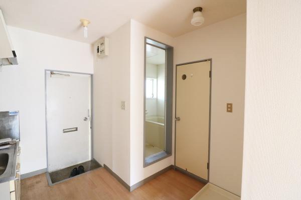 袋井市湊　全8室の１棟売アパート