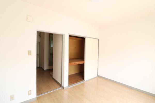 袋井市湊　全8室の１棟売アパート