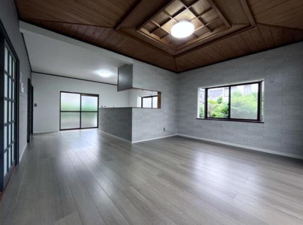 菊川市青葉台1丁目　中古住宅
