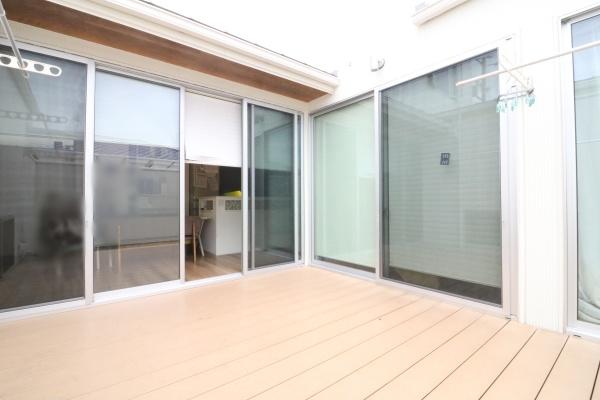 磐田市草崎の中古一戸建て(バルコニー)