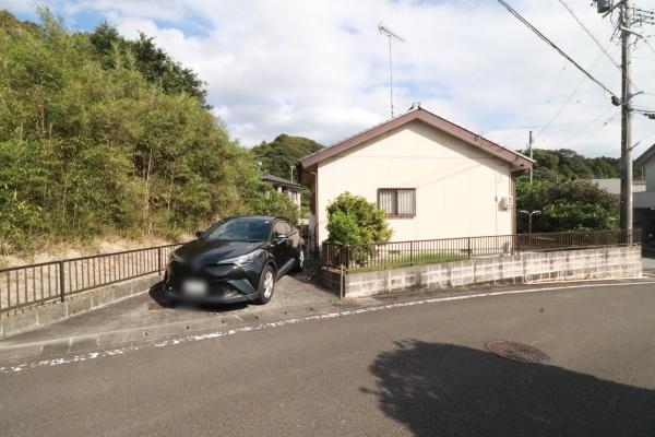 掛川市大坪台の中古一戸建て(駐車場)