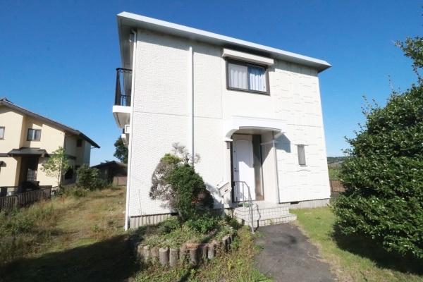 静かな環境でのんびり過ごしませんか。森町睦実　中古住宅