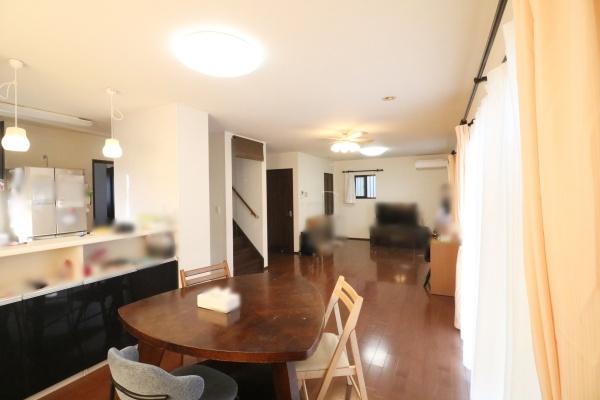 25坪以上のリビングや書斎があります　袋井市豊住　中古住宅