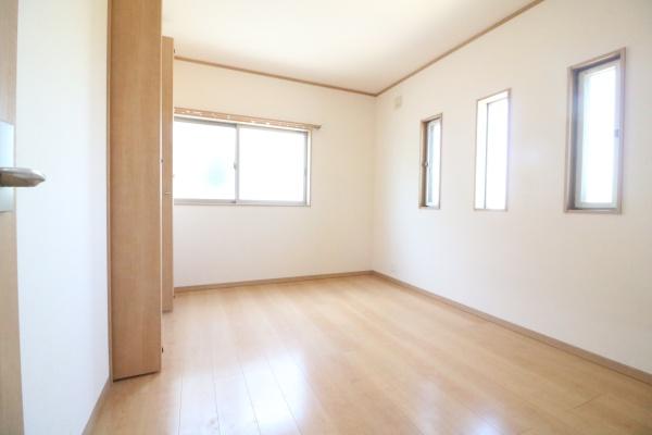 磐田市匂坂上の中古一戸建て