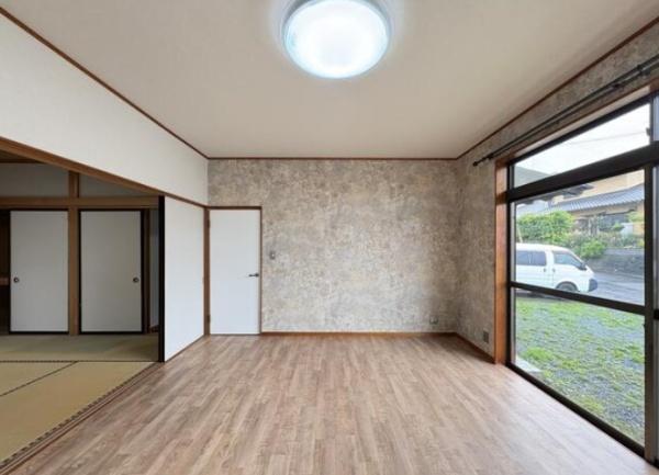 菊川市青葉台２丁目の中古一戸建て