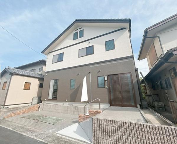 菊川市半済　中古住宅