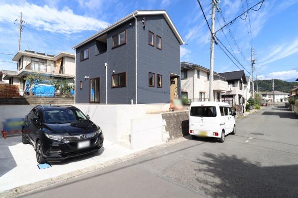 富士市北松野　令和４年築の庭付き住宅