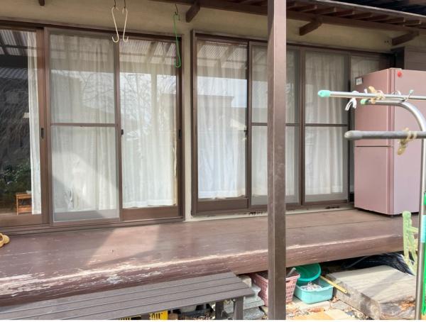 駐車場収入有り　広大な敷地の中古住宅