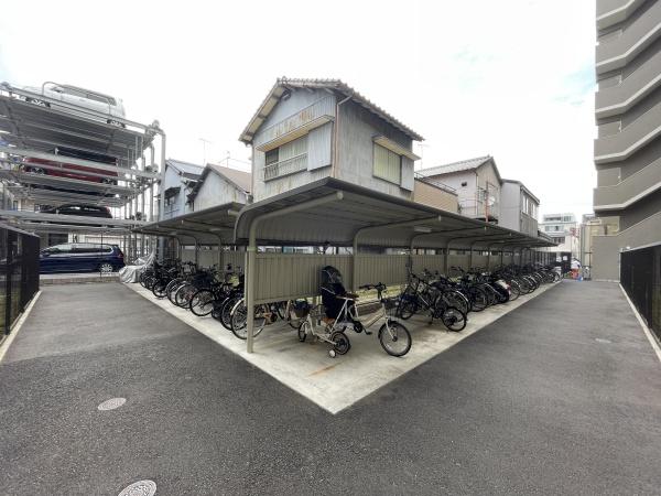 オブリージュ三番町レジデンス　テラス＆専用庭付き１階カド部屋