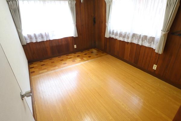 静岡市駿河区丸子芹が谷町の中古一戸建て