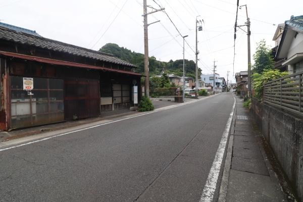 駿河区丸子一丁目　広々敷地約70坪の東面道路な土地
