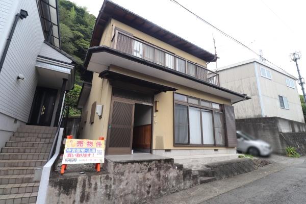 緑豊かな住宅地　現状渡し中古住宅