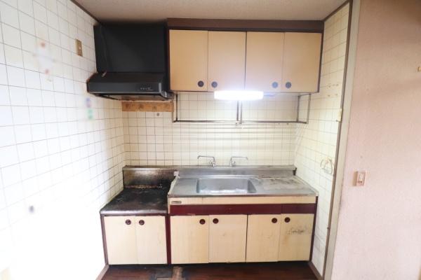 エクセレント村松Ｂ棟　南面開けた３階カド部屋