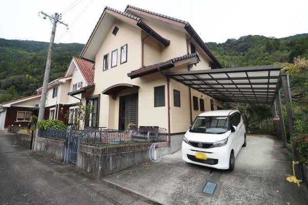 自然豊かな風景が広がる中古住宅
