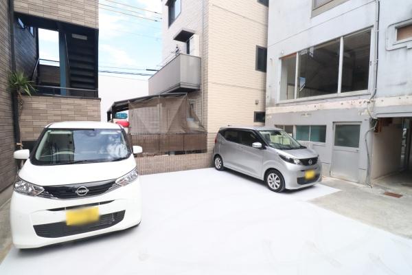 ＲＣ造　軽自動車７台駐車できます