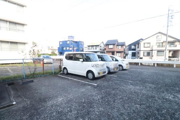 丸子団地S-1棟　101号室　日当たりのよい1階角住戸です