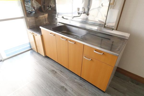 丸子団地S-1棟　101号室　日当たりのよい1階角住戸です