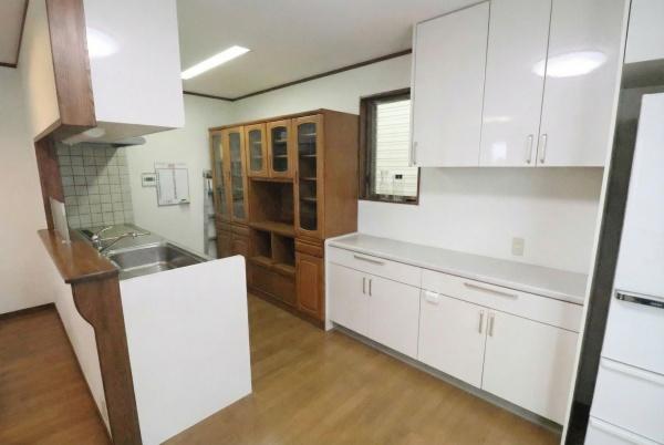 ＼駿河区中原／使用感が少ない中古住宅