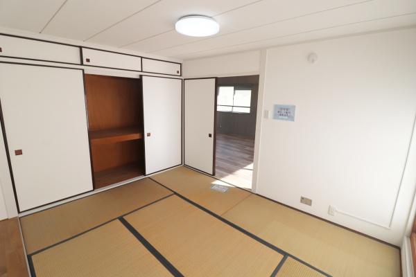 聖一色運動場前ハイム　401号室