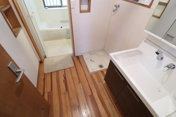 静岡市葵区瀬名川３丁目の中古一戸建て