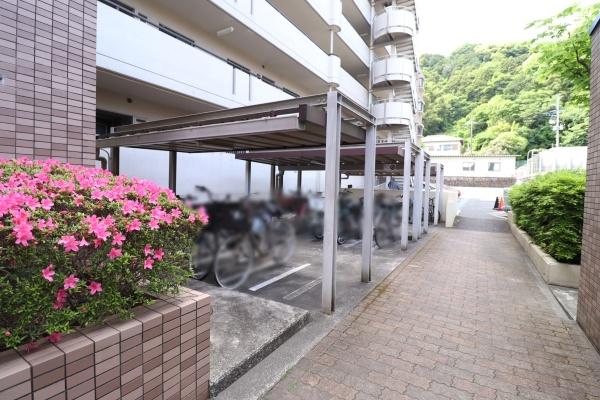 チュリス唐瀬　1階