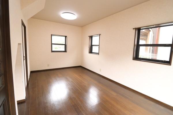 新間　中古住宅
