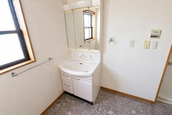 静岡市駿河区中島の中古一戸建て