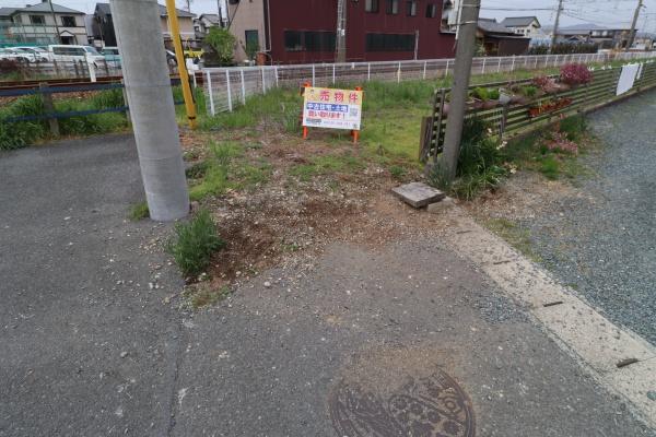 豊川市小坂井町中野の土地