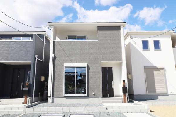 豊川市伊奈町新屋　58期　全3棟　2号棟