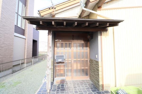 平屋建て　豊橋市西幸町　中古住宅