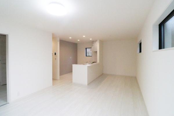 豊川市三蔵子町　58期　全1棟　1号棟