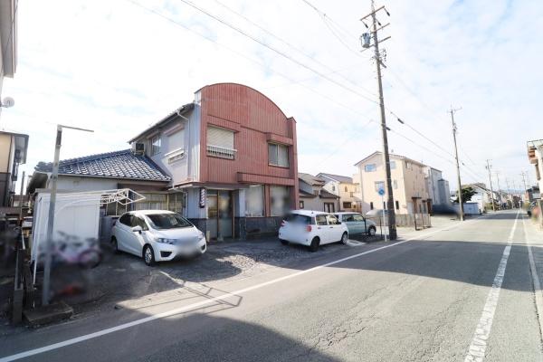 お好きなメーカーで建てられます　豊川市諏訪4丁目　更地渡し