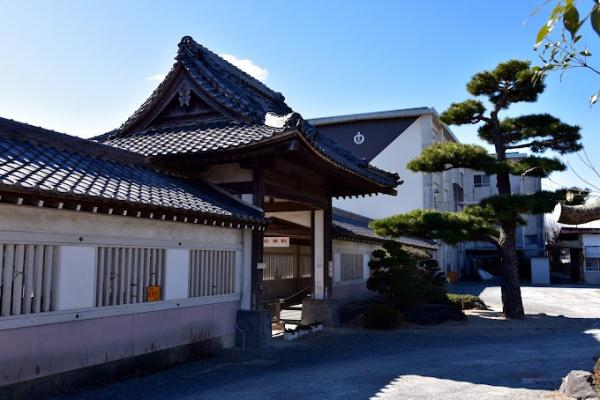 新城市字二本松の土地(新城市立新城小学校)