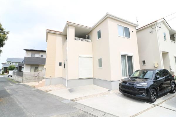 牛川町　一建設施工築浅　中古住宅