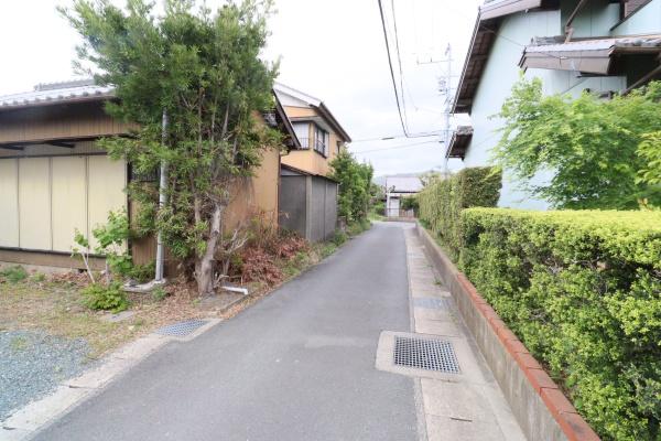 豊橋市二川町字西向山の土地