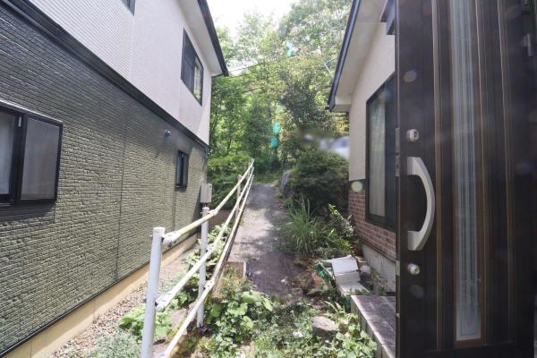 新城市富栄字谷柿の中古一戸建て