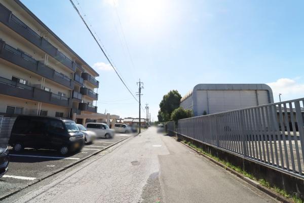 モナムール岩田　豊小学校前