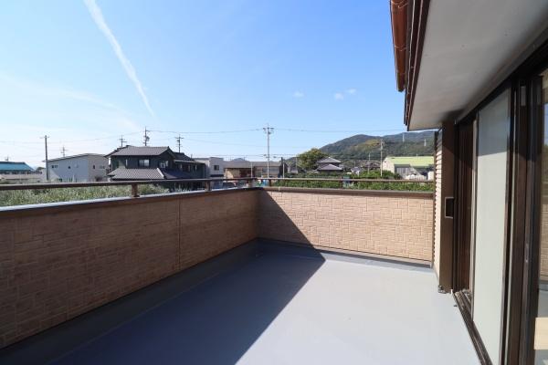 蒲郡市清田町上中郷の中古一戸建て(バルコニー)