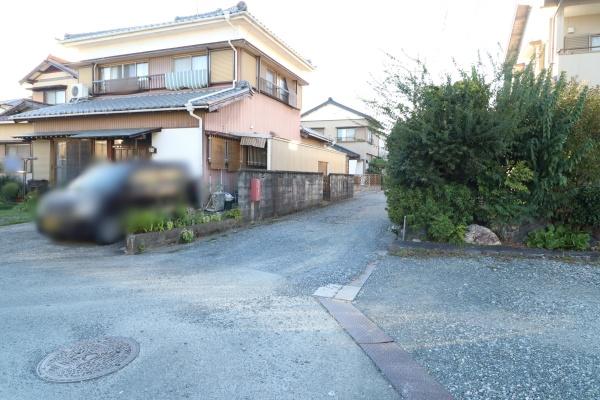 新城市川田字平の中古一戸建て