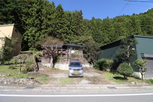 囲炉裏と大自然に囲まれている 新城市細川 中古住宅