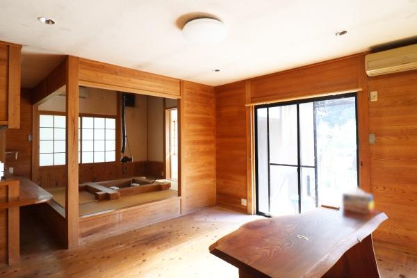 新城市細川字広見の中古一戸建て(リビング)