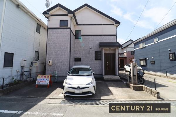 外壁屋根の塗装します　給湯機　洗面台も交換します