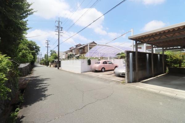建築条件なし！南向き整形地！買い物便利で将来も安心！