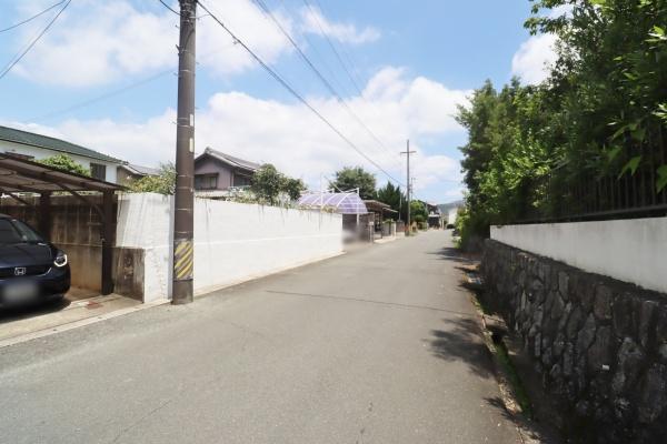 建築条件なし！南向き整形地！買い物便利で将来も安心！