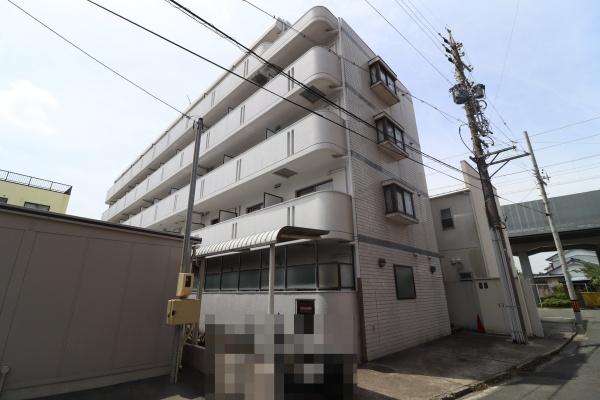 メゾン・ド・アミー101号1階角の部屋です